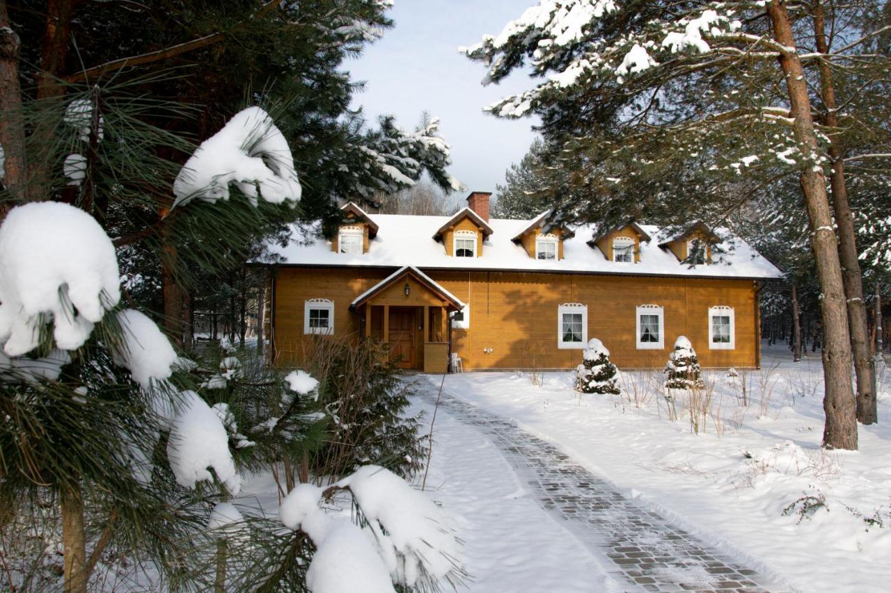 Villa Dolina Bobrow à Siennica Extérieur photo